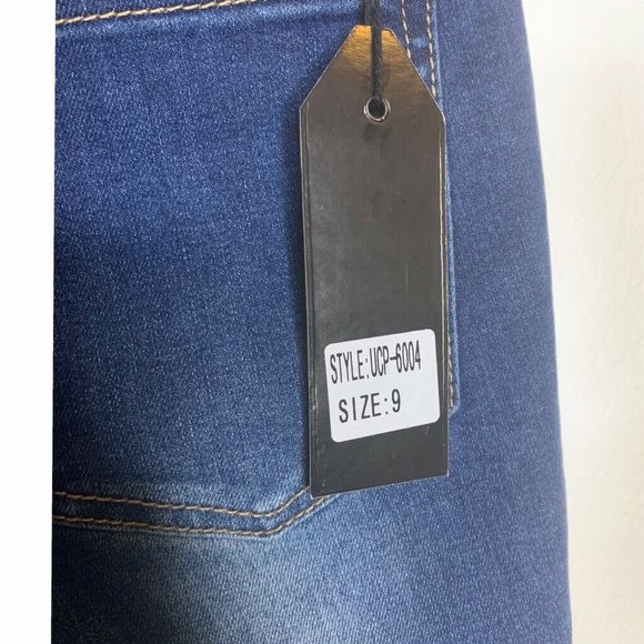 Urban Chic Slim Skinny Jeans Blue Dark Wash 9 NWT - Picture 8 of 9
